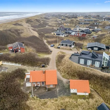 Casa vacanze Modernized Home, Centrally Located In One Of Sondervig's Locations *